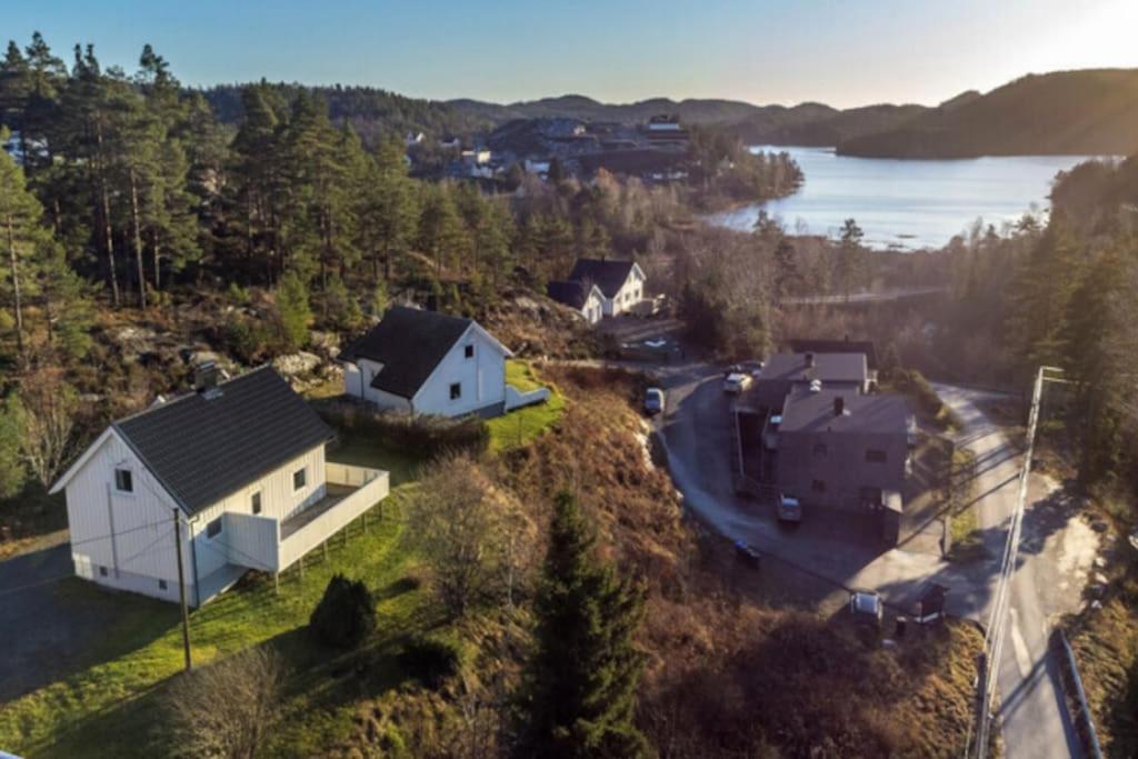 Hytte Sorlandet Med Spa Villa Froland Verk Exteriör bild